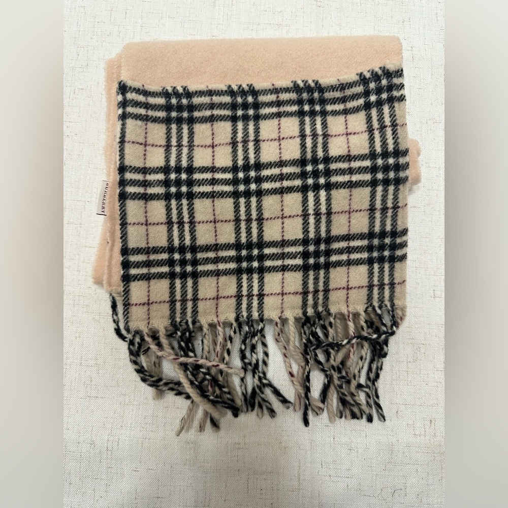 Burberry Kids Check Scarf in Beige and Black - Picture 4 of 9
